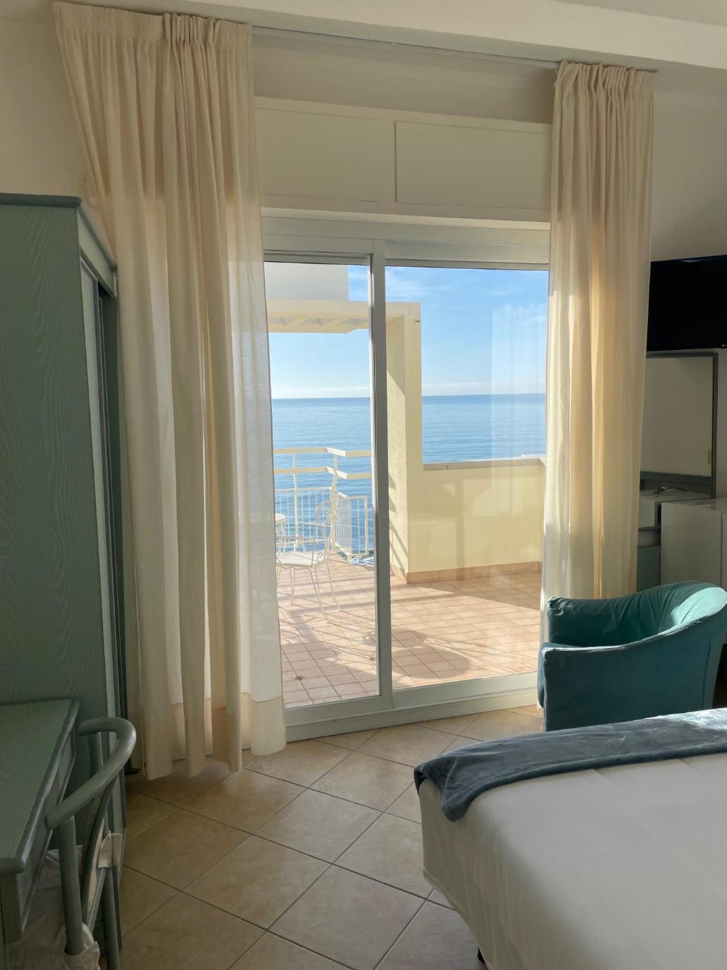 Hotel Miramare Diano Marina Luaran gambar