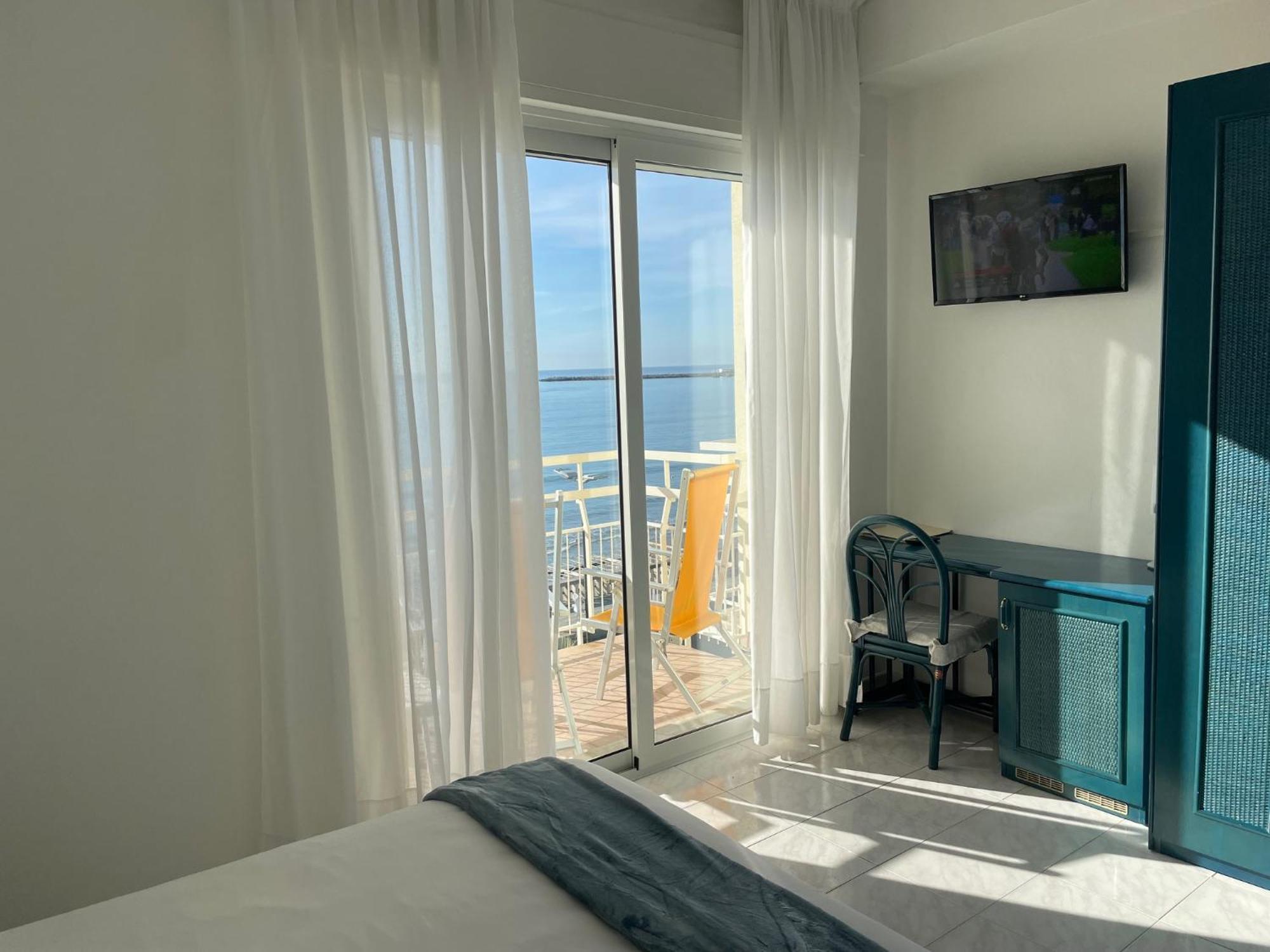 Hotel Miramare Diano Marina Luaran gambar
