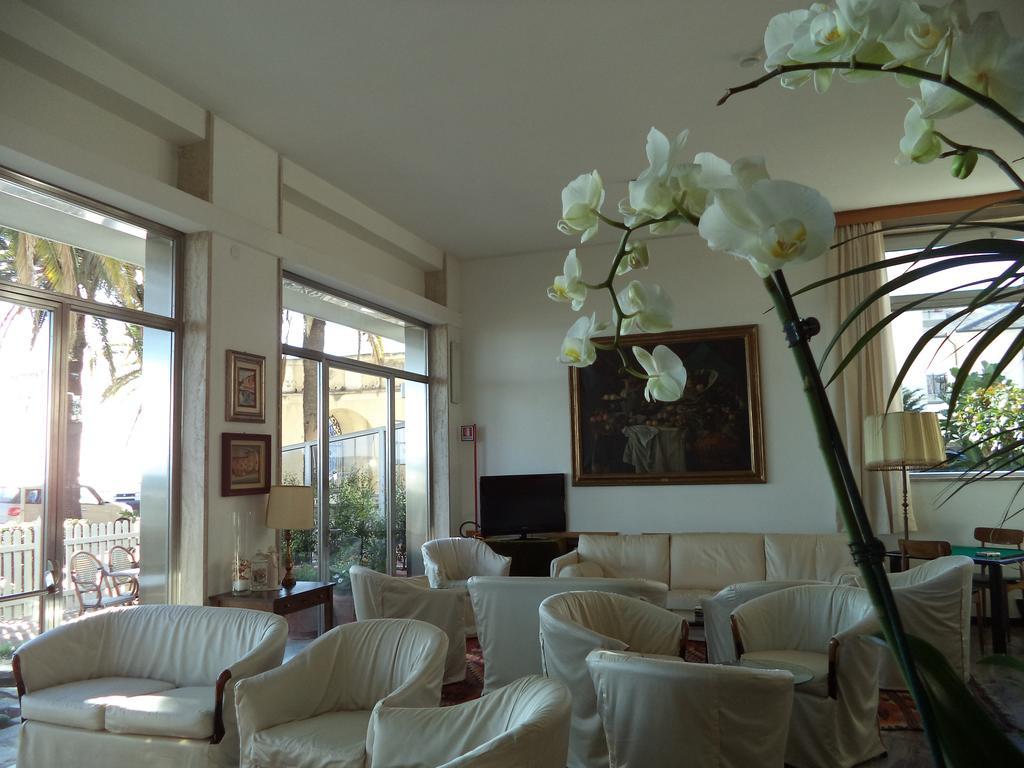 Hotel Miramare Diano Marina Luaran gambar