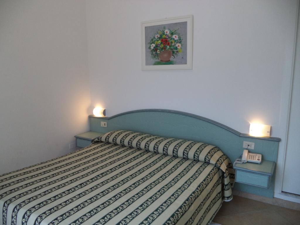 Hotel Miramare Diano Marina Bilik gambar